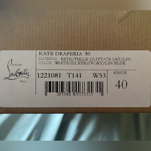 Perfect wedding day shoe for the beautiful princess bride! - Picture 2 of 7